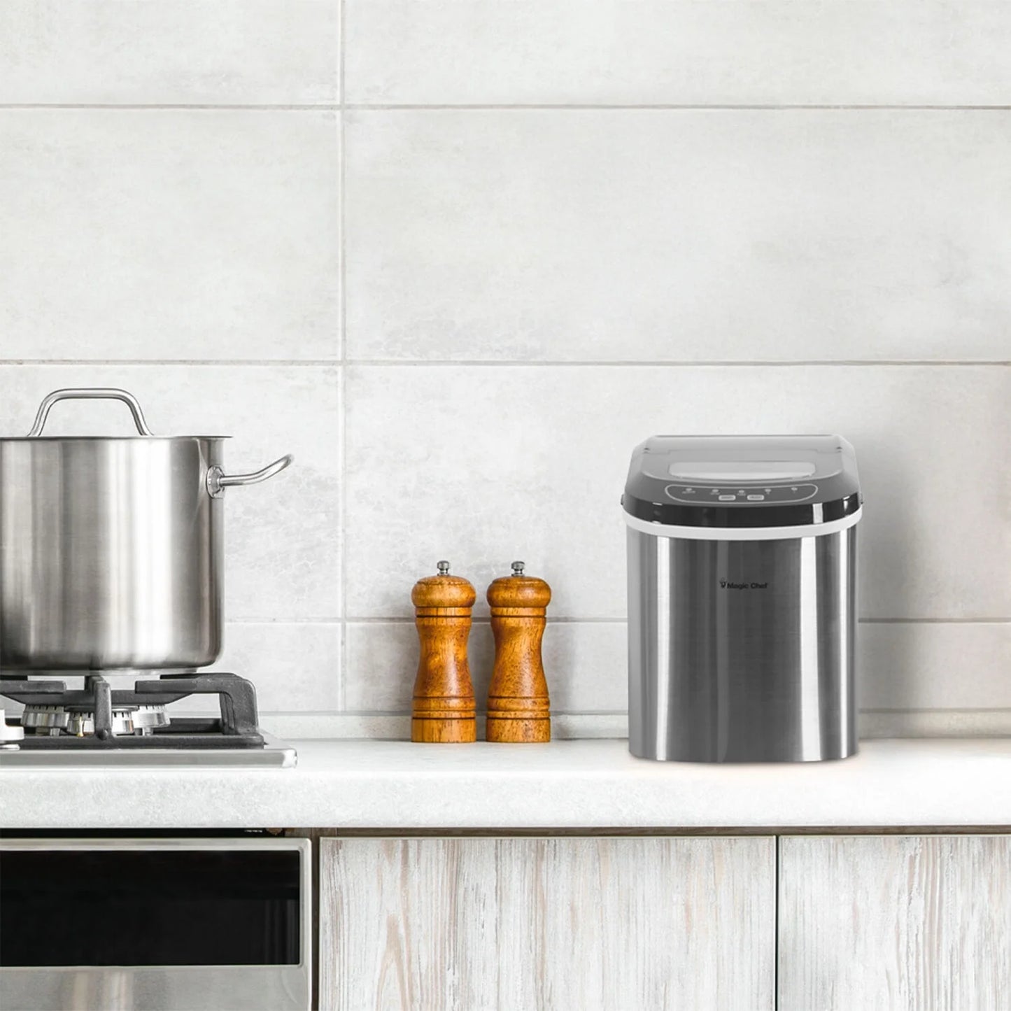 27 Lb Capacity Portable Countertop Ice Maker, Stainless Steel (Bullet Ice)