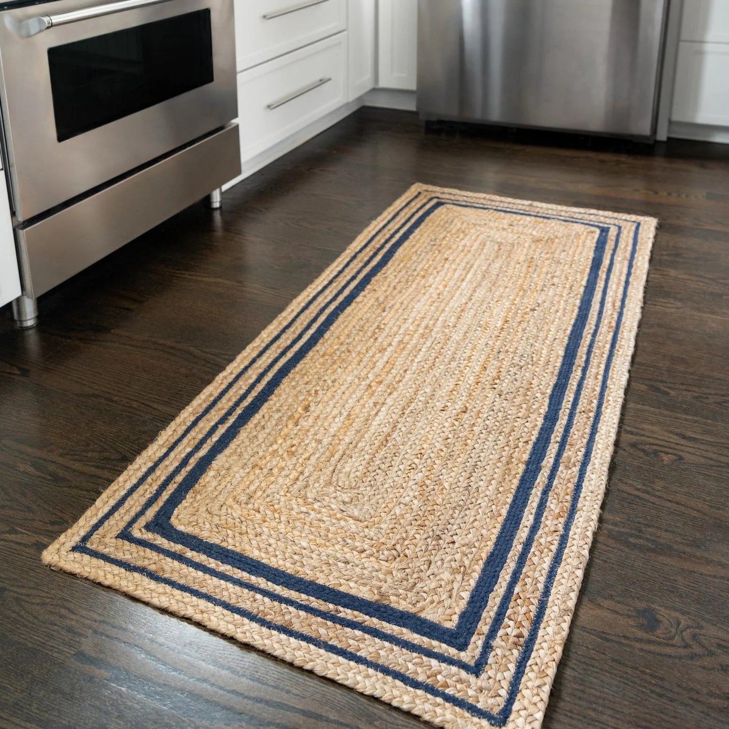 Braided Jute Collection Area Rug - Gujarat (8' round Natural and Navy Blue/Navy Blue)